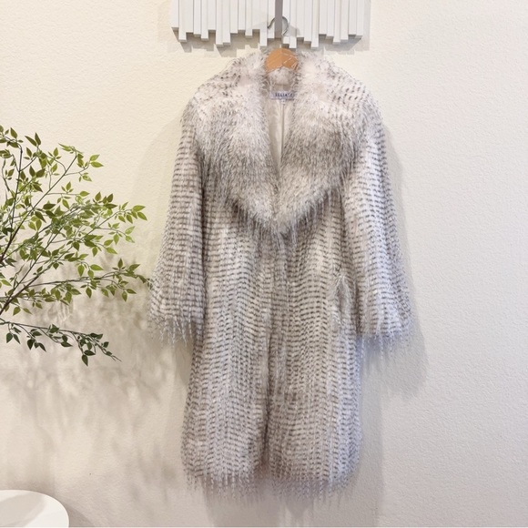 Elliatt Tansy Coat in Grey NWT Size Small - Picture 6 of 13